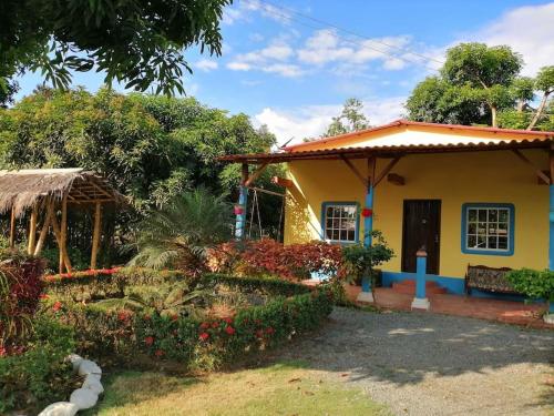 Casa de Campo in Milagro Casa de Campo in Milagro