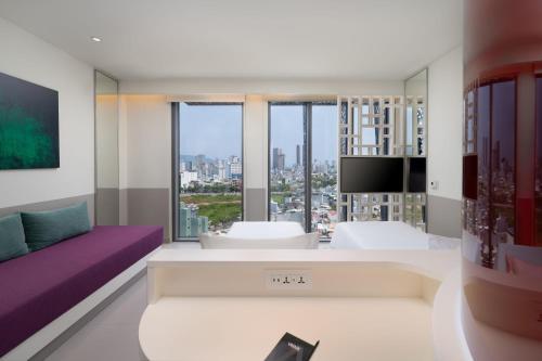 View, Wink Hotel Can Tho Ninh Kieu Wharf - 24hrs stay & Rooftop Pool Bar in Cần Thơ View, Wink Hotel Can Tho Ninh Kieu Wharf - 24hrs stay & Rooftop Pool Bar in Cần Thơ