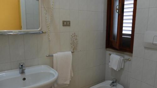 This photo about Hotel Abas shared on HyHotel.com