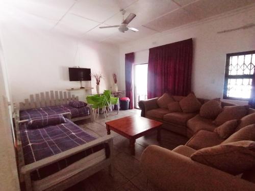 Peace Cottages Uvongo. in Uvongo Beach Peace Cottages Uvongo. in Uvongo Beach