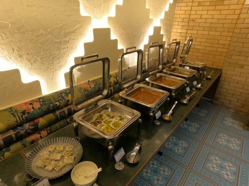 Food and beverages, HOTEL MUMBAI HOUSE VALNAI MALAD in Malad Food and beverages, HOTEL MUMBAI HOUSE VALNAI MALAD in Malad