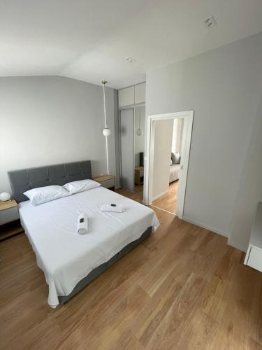 Lungomare Apartments in بتروفاك Lungomare Apartments in بتروفاك