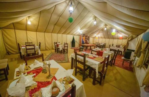 Restaurant, Berber Safari Camping in Merzouga Restaurant, Berber Safari Camping in Merzouga