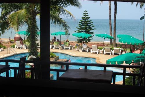 Khaolak Palm Beach Resort5