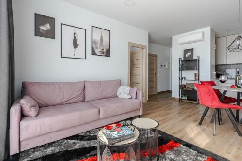 Home sweet home, cozy apartments, free underground parking, long stays welcome in Lazdynėliai Home sweet home, cozy apartments, free underground parking, long stays welcome in Lazdynėliai