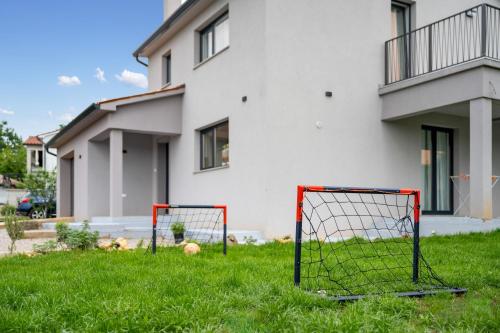 Holiday Home Family Love in Snasici Holiday Home Family Love in Snasici