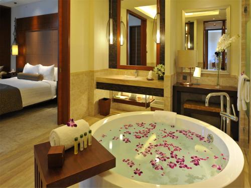 Fürdőszoba, Wanda Realm Resort Sanya Haitang Bay in Haitang Öböl Fürdőszoba, Wanda Realm Resort Sanya Haitang Bay in Haitang Öböl