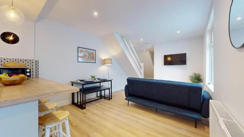 Cohost Partners Modern 2BR Duplex Fast WiFi near Roath Park Cohost Partners Modern 2BR Duplex Fast WiFi near Roath Park