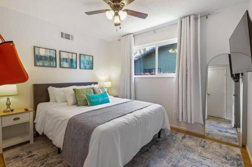 Trinity Escape Entire home near Lodi Lake