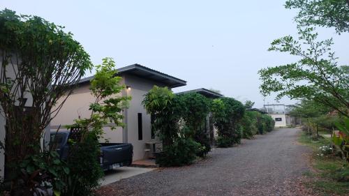 Check-In Resort in Chai Nat Check-In Resort in Chai Nat
