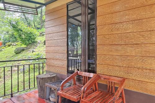 Balcony/terrace, Bukit Senyum Residence Mitra RedDoorz in Rancabali Balcony/terrace, Bukit Senyum Residence Mitra RedDoorz in Rancabali
