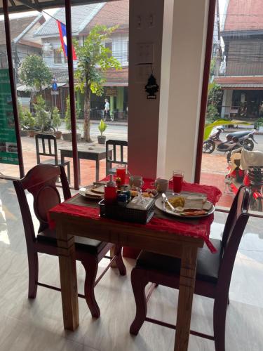 パイリン ホテル (PhaiLin Hotel) in ルアンプラバーン(ルアンパバーン) パイリン ホテル (PhaiLin Hotel) in ルアンプラバーン(ルアンパバーン)