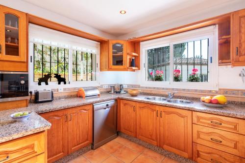 Stunning villa with pool by Costarentals - Ref 41 in Dona Pilar Stunning villa with pool by Costarentals - Ref 41 in Dona Pilar