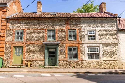 Host & Stay - The Old Post Office