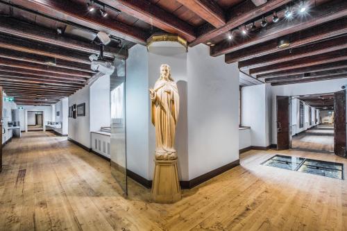 المرافق, موناستير ديه أوجاستين (Monastere des Augustines) in Quebec City (QC) المرافق, موناستير ديه أوجاستين (Monastere des Augustines) in Quebec City (QC)
