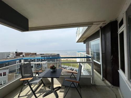 balkon/taras, Sterflat aan Zee in Egmond aan Zee balkon/taras, Sterflat aan Zee in Egmond aan Zee