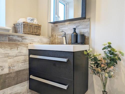 Roseland Apartment 2 in Arundel Roseland Apartment 2 in Arundel