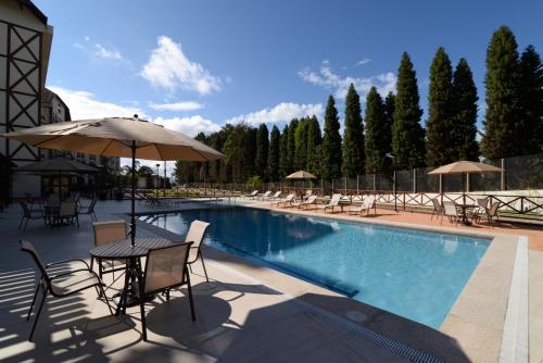 Swimming pool, Vista Azul Apart Hotel Suites in Domingos Martins Swimming pool, Vista Azul Apart Hotel Suites in Domingos Martins