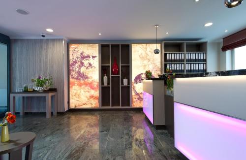 Hall, Leonardo Hotel Nurnberg in Norimberga Hall, Leonardo Hotel Nurnberg in Norimberga