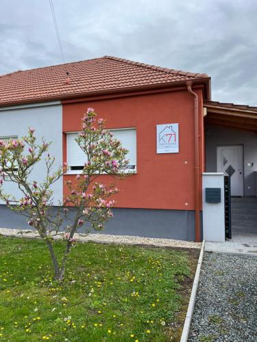 K71 Guest House in ซารอด K71 Guest House in ซารอด