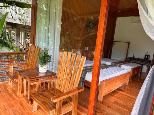 Balcony/terrace, VuLinh Family-Homestay in Yen Binh (Yen Bai) Balcony/terrace, VuLinh Family-Homestay in Yen Binh (Yen Bai)