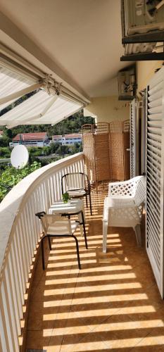 Pemandangan, Lorena Rooms in Risan Pemandangan, Lorena Rooms in Risan