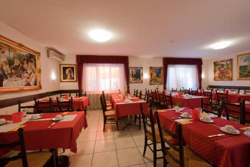 Restaurant, Hotel Dischma-NEW in Lugano Restaurant, Hotel Dischma-NEW in Lugano