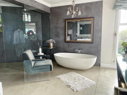 William French Self Catering near Cape of Good Hope William French Self Catering near Cape of Good Hope