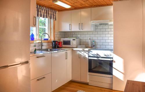 Kitchen, Amazing Home In Markaryd With Lake View in Markaryd Kitchen, Amazing Home In Markaryd With Lake View in Markaryd