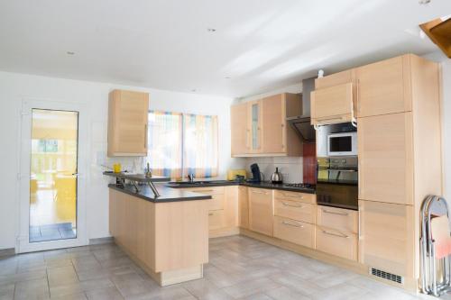 Létesítmények, EXIGEHOME - Maison à 2 pas de la foret - 10 min de Versailles (EXIGEHOME - Maison a 2 pas de la foret - 10 min de Versailles) in Velizy-Villacoublay Létesítmények, EXIGEHOME - Maison à 2 pas de la foret - 10 min de Versailles (EXIGEHOME - Maison a 2 pas de la foret - 10 min de Versailles) in Velizy-Villacoublay