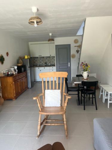 Зручності, L'oléastre en Luberon 2 (L'oleastre en Luberon 2) in Pertuis Зручності, L'oléastre en Luberon 2 (L'oleastre en Luberon 2) in Pertuis