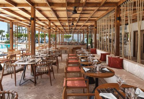 Restaurant, The GrandResort – Limited Edition by Leonardo Hotels in Limassol Restaurant, The GrandResort – Limited Edition by Leonardo Hotels in Limassol