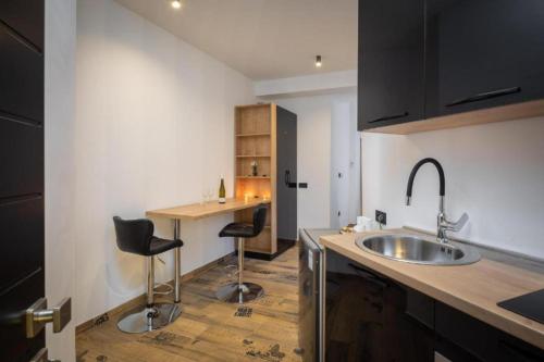 Top rooms in Marjan Top rooms in Marjan