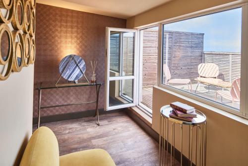 Hotel Konti by HappyCulture near Girondin Monument Hotel Konti by HappyCulture near Girondin Monument