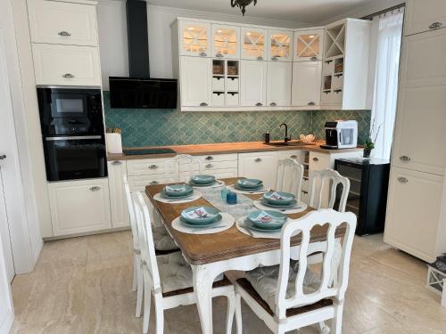 Aqua Garden Balatonföldvár (Aqua Garden Balatonfoldvar) in Kőröshegy Aqua Garden Balatonföldvár (Aqua Garden Balatonfoldvar) in Kőröshegy