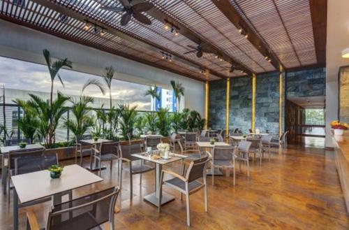Restaurant, Estelar Villavicencio Hotel & Centro De Convenciones in Villavicencio Restaurant, Estelar Villavicencio Hotel & Centro De Convenciones in Villavicencio