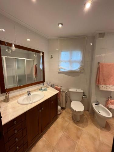 Fürdőszoba, O Carballal in A Pontenova Fürdőszoba, O Carballal in A Pontenova