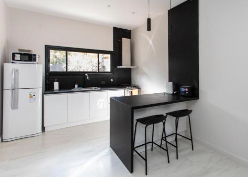 Luxury House Villa Devoto in บียาเดโบโต Luxury House Villa Devoto in บียาเดโบโต