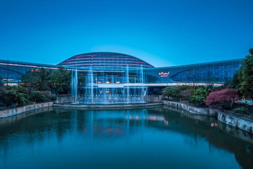 Tonino Lamborghini Lakeside Hotel Huangshi in Huangshi Tonino Lamborghini Lakeside Hotel Huangshi in Huangshi
