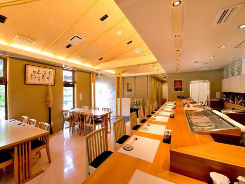 Restaurant, Shigira Bayside Suite Allamanda in Miyakojima Restaurant, Shigira Bayside Suite Allamanda in Miyakojima