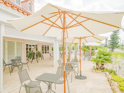 Restaurant, Shigira Bayside Suite Allamanda in Shigira Beach Restaurant, Shigira Bayside Suite Allamanda in Shigira Beach