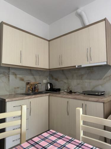 Tophill Apartments in Qazim Pali Tophill Apartments in Qazim Pali