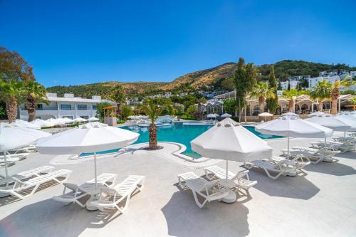 مسبح, Labranda TMT Bodrum Resort - All Inclusive in كومباهتشا مسبح, Labranda TMT Bodrum Resort - All Inclusive in كومباهتشا