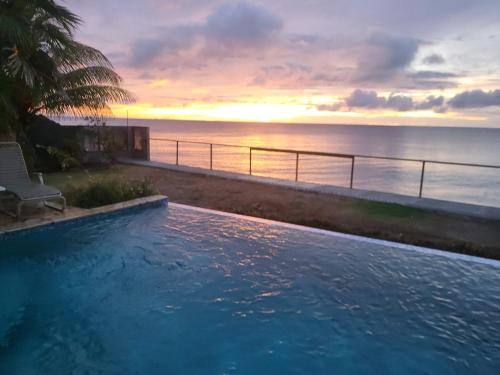 On the Beach in แบล็กร็อค On the Beach in แบล็กร็อค