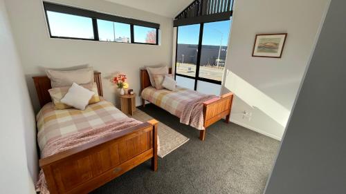 Luxury 2 Bedroom by St James Park