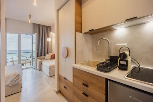 Anna Beach Suites in แธสซอซ Anna Beach Suites in แธสซอซ