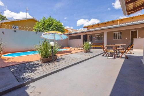 전망, Casa completa c/ Piscina - Excelente localização (Casa completa c/ Piscina - Excelente localizacao) in 포풀라르 전망, Casa completa c/ Piscina - Excelente localização (Casa completa c/ Piscina - Excelente localizacao) in 포풀라르