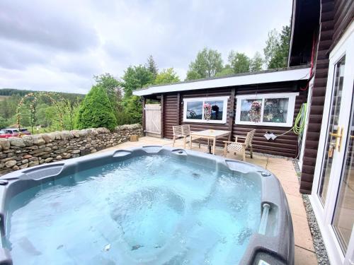 Kaoglen-GrandSuite-Hot Tub-Pitlochry-Dunkeld-Pet Friendly in كيركميشيل Kaoglen-GrandSuite-Hot Tub-Pitlochry-Dunkeld-Pet Friendly in كيركميشيل