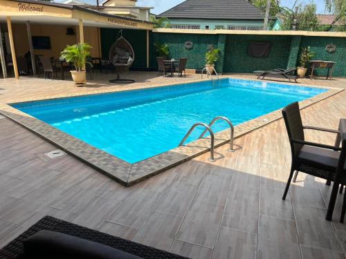 Kolam renang, Presken Shonibare Estate in Lagos Kolam renang, Presken Shonibare Estate in Lagos