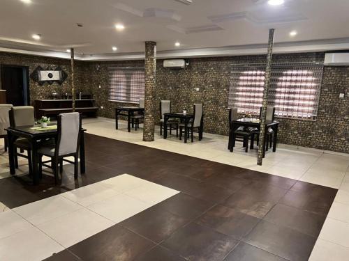Restoran, Presken Shonibare Estate in Lagos Restoran, Presken Shonibare Estate in Lagos